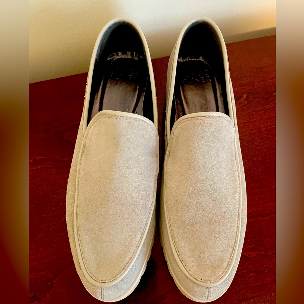 Donald Pliner size 11 Loafers